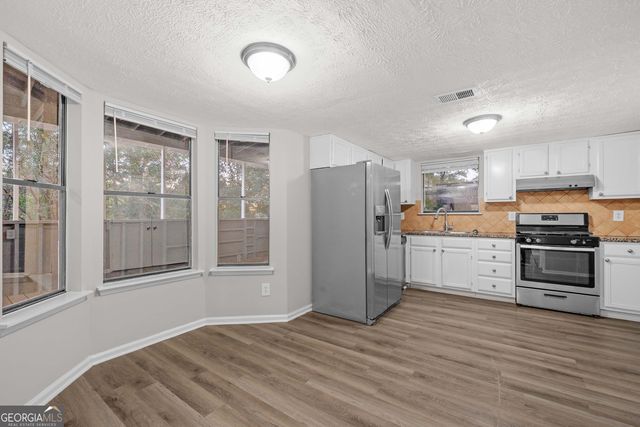 6706 Bent Creek Drive, Rex, GA 30273