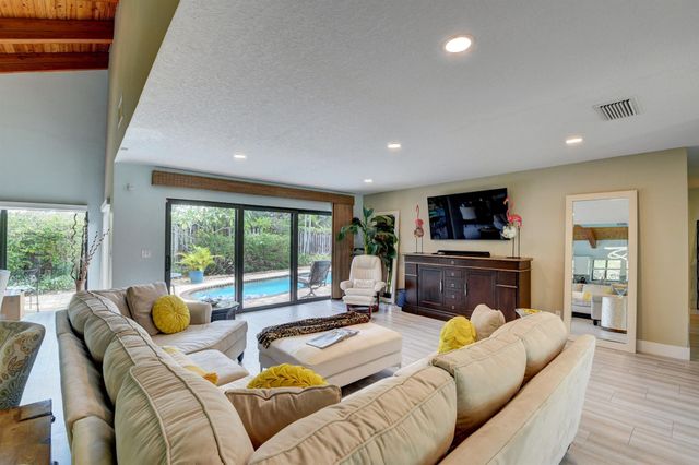 5850 Vista Linda Lane, Boca Raton, FL 33433