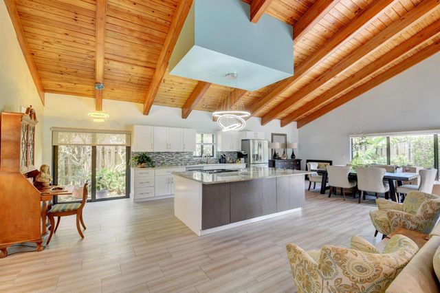 5850 Vista Linda Lane, Boca Raton, FL 33433