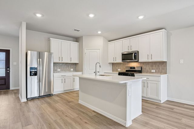 2130 Mustang Way, Seagoville, TX 75159