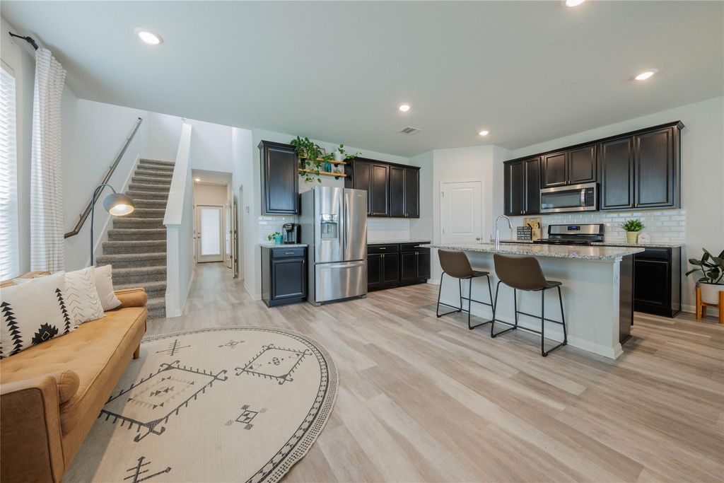 821 Lone Peak WAY, Dripping Springs, TX 78620