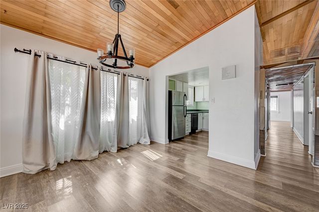 1828 Hassett Avenue, Las Vegas, NV 89104