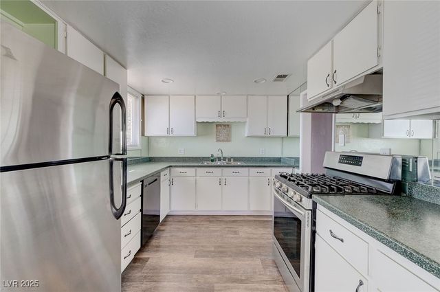 1828 Hassett Avenue, Las Vegas, NV 89104