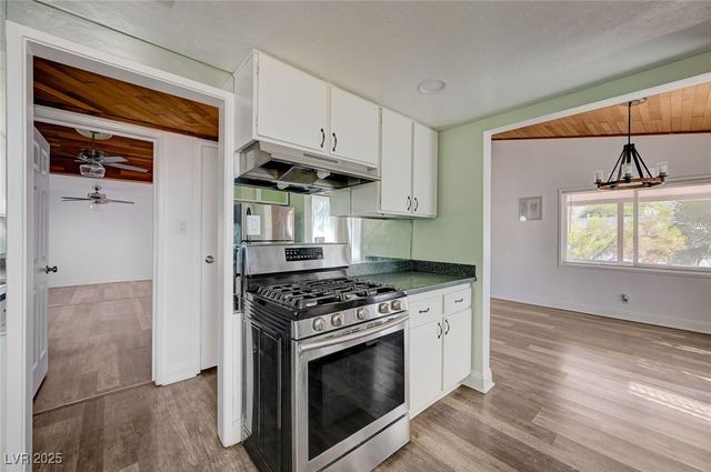 1828 Hassett Avenue, Las Vegas, NV 89104