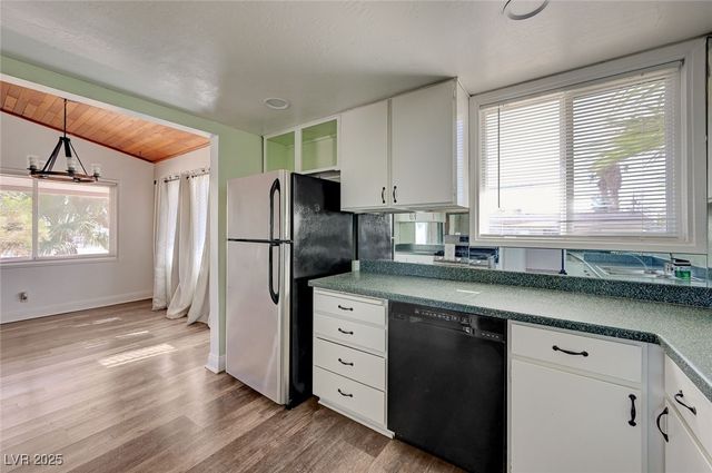 1828 Hassett Avenue, Las Vegas, NV 89104