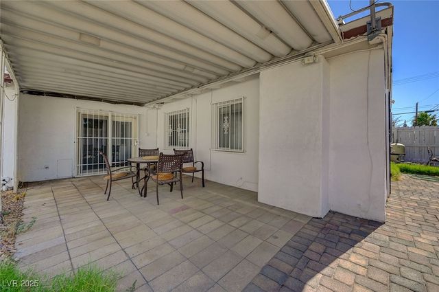 1828 Hassett Avenue, Las Vegas, NV 89104