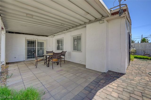 1828 Hassett Avenue, Las Vegas, NV 89104