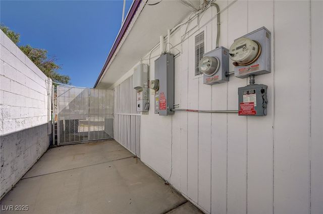 1828 Hassett Avenue, Las Vegas, NV 89104