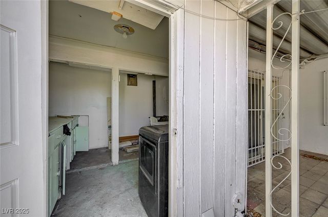 1828 Hassett Avenue, Las Vegas, NV 89104