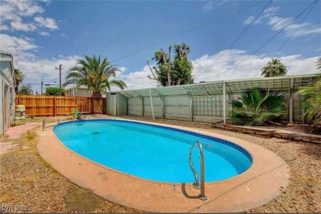 1828 Hassett Avenue, Las Vegas, NV 89104