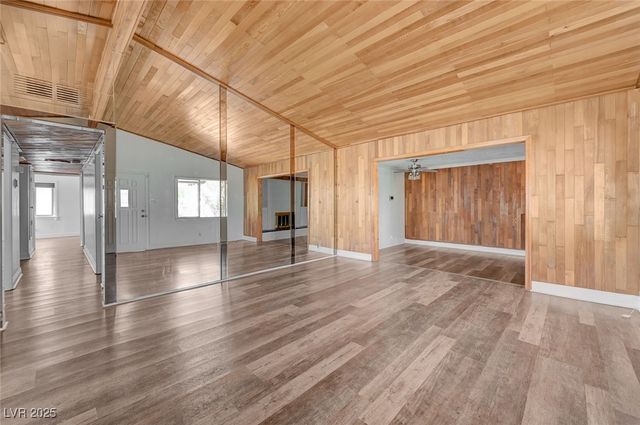 1828 Hassett Avenue, Las Vegas, NV 89104