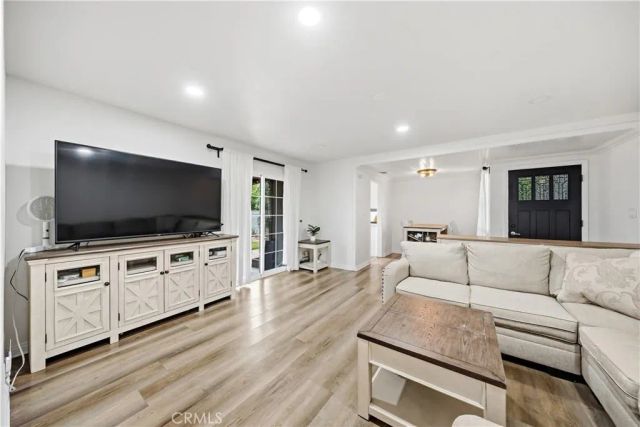 555 E G, Ontario, CA 91764