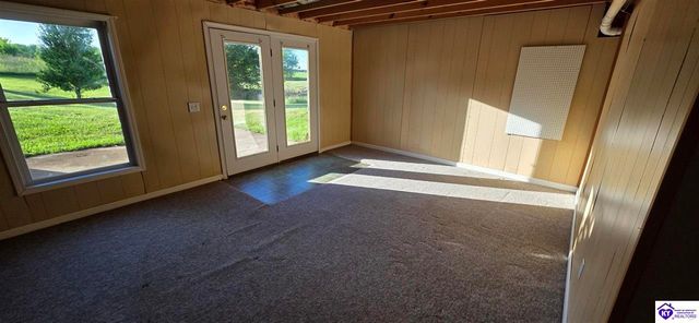 110 Walter Reed Road, Hodgenville, KY 42748