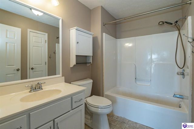 110 Walter Reed Road, Hodgenville, KY 42748