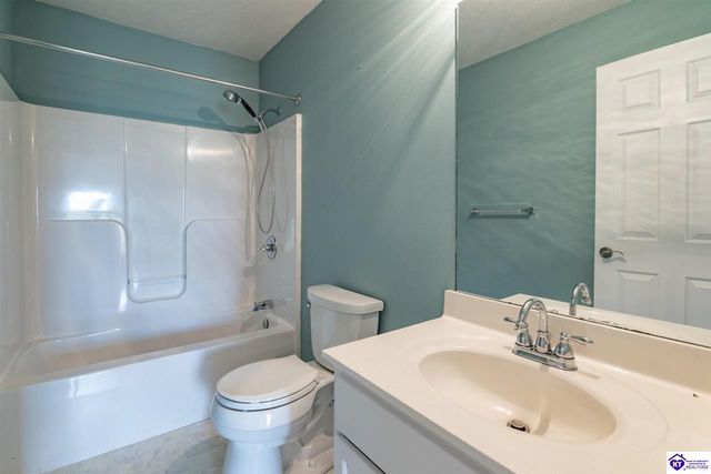 110 Walter Reed Road, Hodgenville, KY 42748