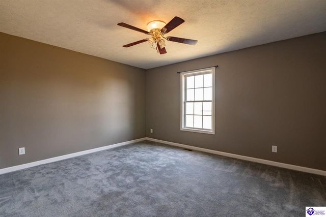 110 Walter Reed Road, Hodgenville, KY 42748