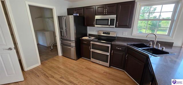 110 Walter Reed Road, Hodgenville, KY 42748