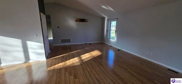 110 Walter Reed Road, Hodgenville, KY 42748