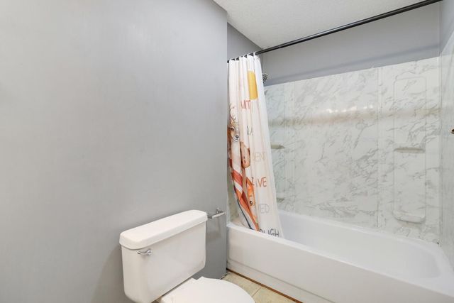 10531 Jay Street NW, Coon Rapids, MN 55433