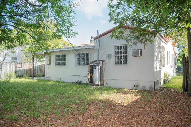 90 NE 48th St, Miami, FL 33137