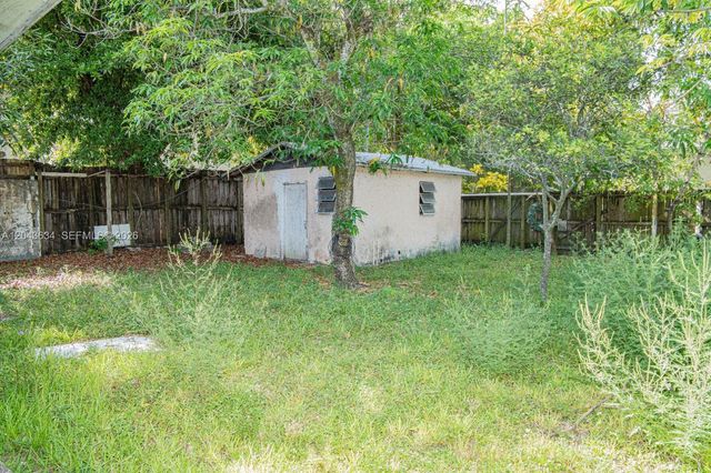 90 NE 48th St, Miami, FL 33137
