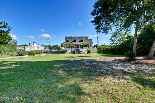 7308 Canal Drive, Emerald Isle, NC 28594