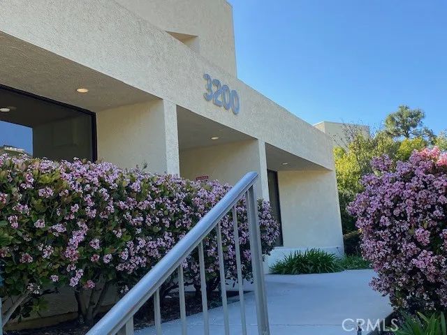 3200 La Rotonda 613, Rancho Palos Verdes, CA 90275