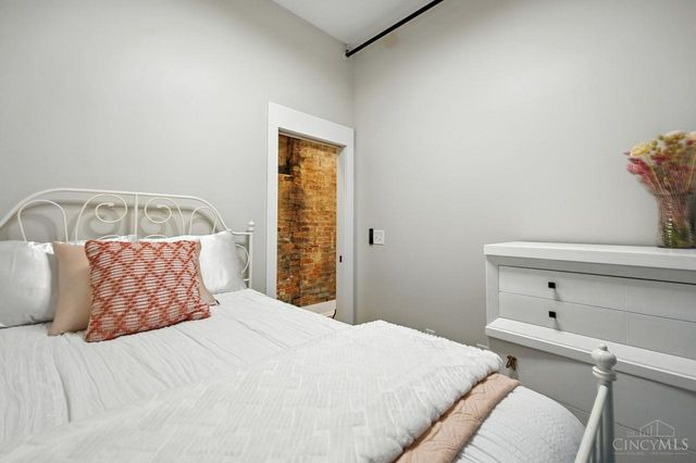 1328 Republic Street, Cincinnati, OH 45202