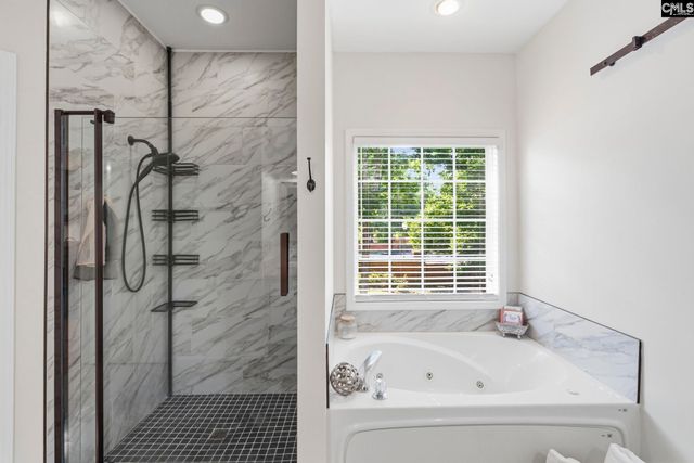 2 Hunters Pond Drive, Columbia, SC 29229