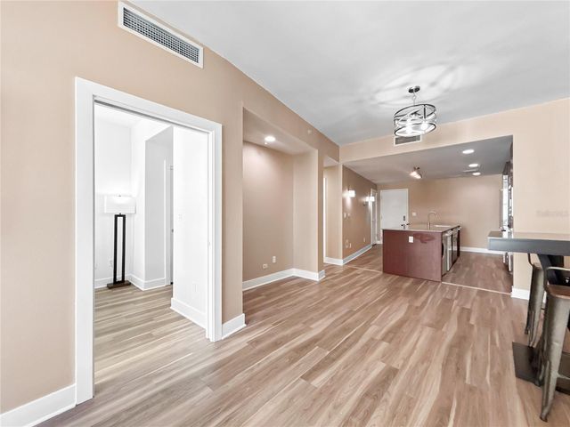 1120 E KENNEDY BOULEVARD 1427, Tampa, FL 33602