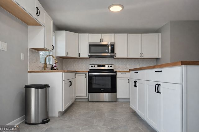 1551 Pine Glen Circle, Decatur, GA 30035