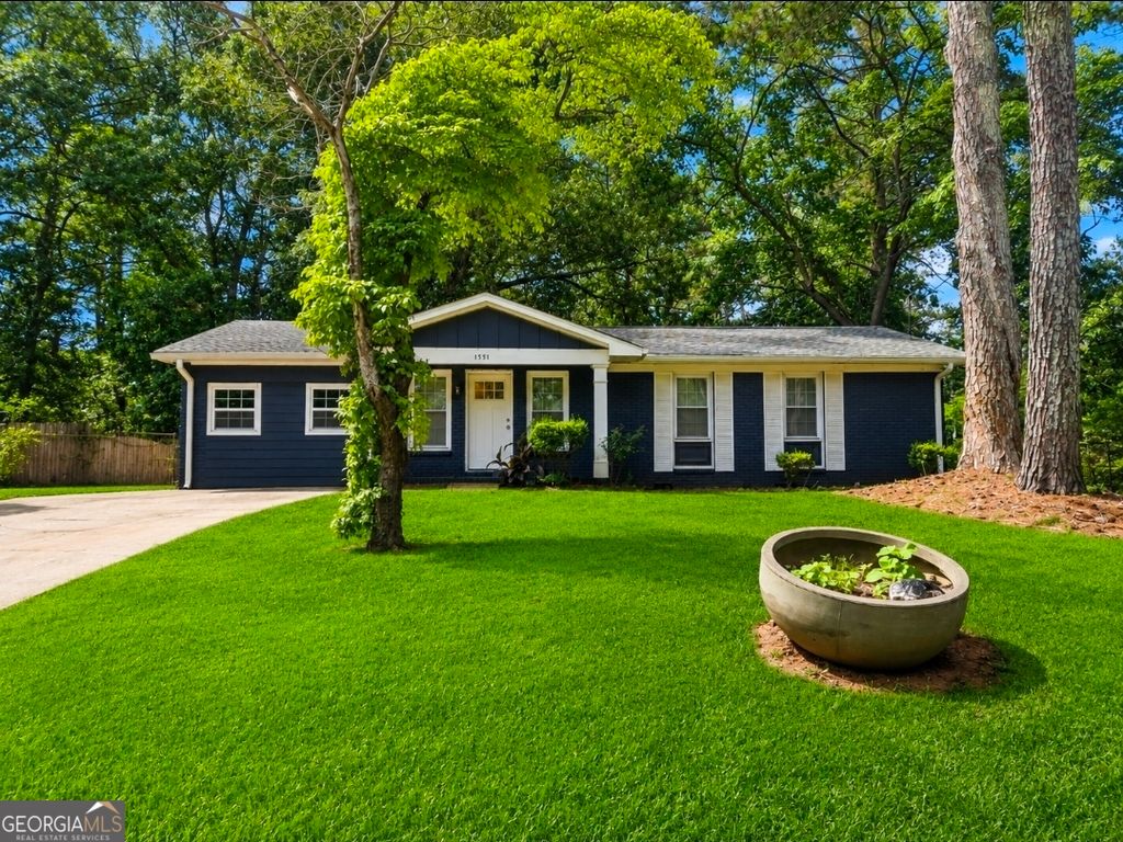 1551 Pine Glen Circle, Decatur, GA 30035