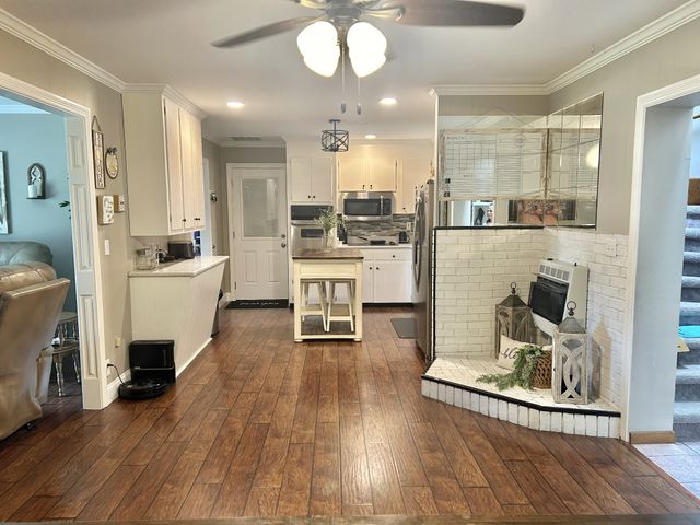 1212 Woodcrest Dr, Manchester, TN 37355