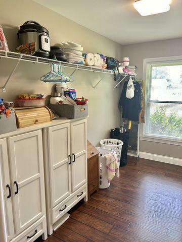 1212 Woodcrest Dr, Manchester, TN 37355