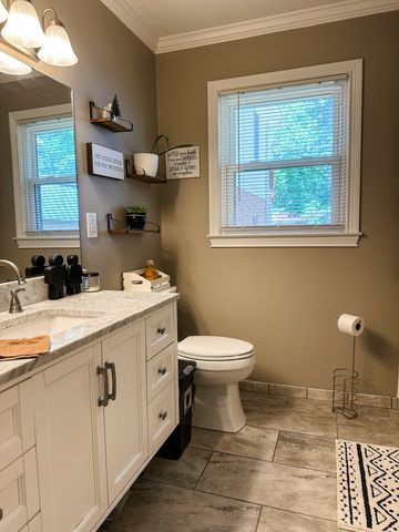 1212 Woodcrest Dr, Manchester, TN 37355