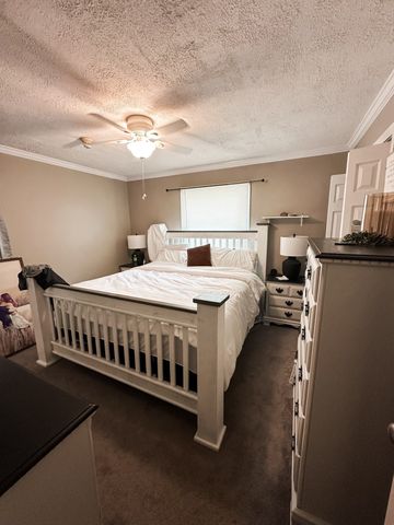 1212 Woodcrest Dr, Manchester, TN 37355