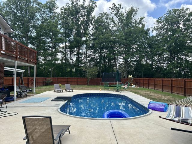 1212 Woodcrest Dr, Manchester, TN 37355