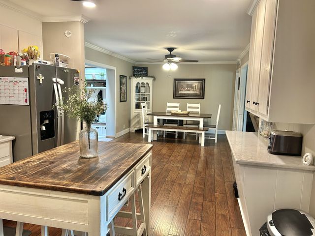 1212 Woodcrest Dr, Manchester, TN 37355