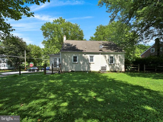 109 HILLSIDE ST, Lebanon, PA 17042