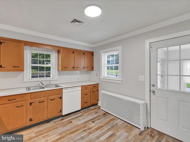 109 HILLSIDE ST, Lebanon, PA 17042
