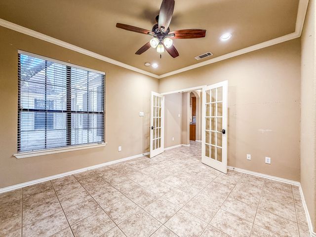 1528 Chestnut Drive, Savannah, TX 76227