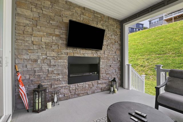 401 SPRUCE LANE, North Strabane, PA 15317
