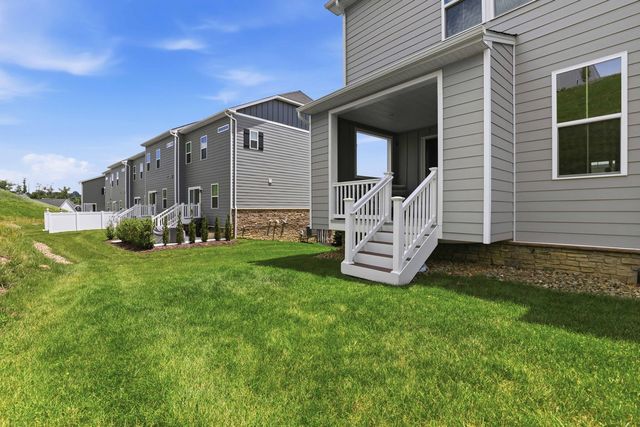 401 SPRUCE LANE, North Strabane, PA 15317