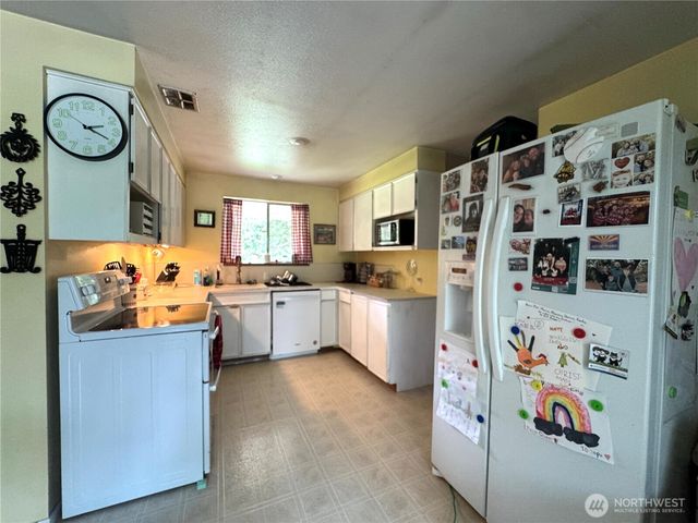 19809 78th Avenue SE, Snohomish, WA 98296