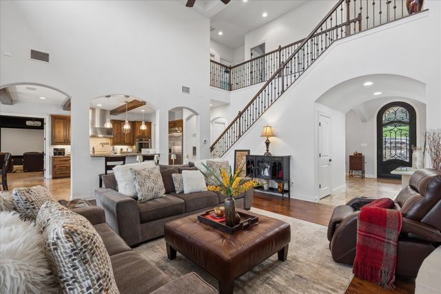 1100 High Lonesome ST, Leander, TX 78641