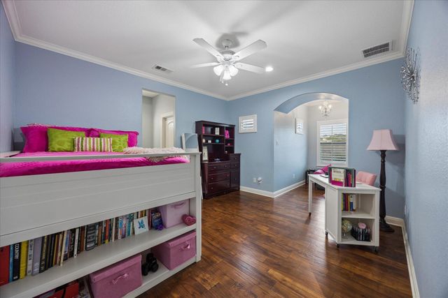 1100 High Lonesome ST, Leander, TX 78641