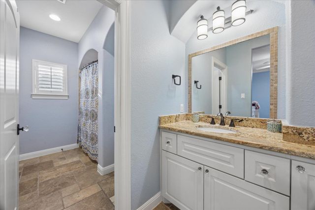 1100 High Lonesome ST, Leander, TX 78641