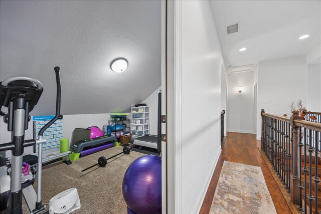 1100 High Lonesome ST, Leander, TX 78641