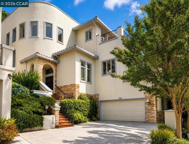 698 Via Rialto, Oakland, CA 94619