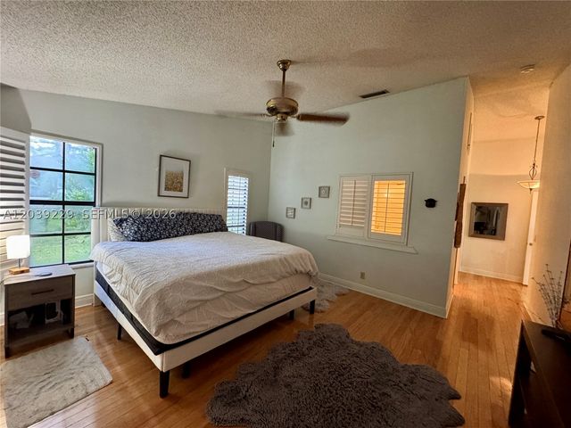 172 Wild Pine Rd, Wellington, FL 33414